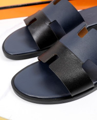 HERMES Men's  slippers