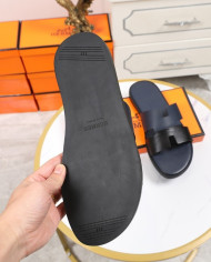 HERMES Men's  slippers