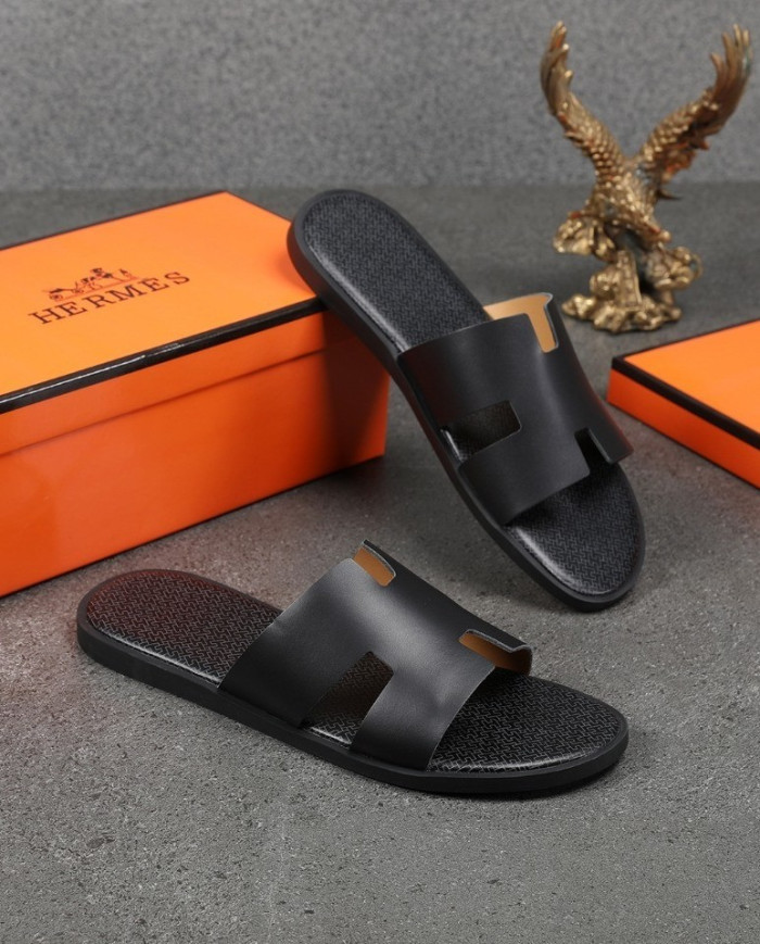 HERMES  Men's leather slippers