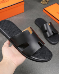 HERMES  Men's leather slippers