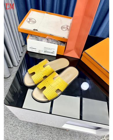 HERMES  Men's leather slippers