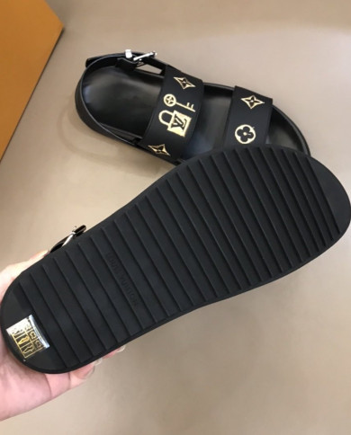 Louis  Vuitton  Men slippers
