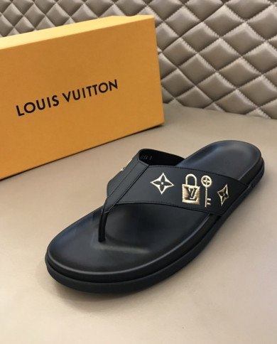 Louis  Vuitton  Men slippers