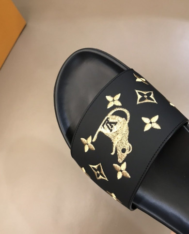 Louis  Vuitton  Men slippers