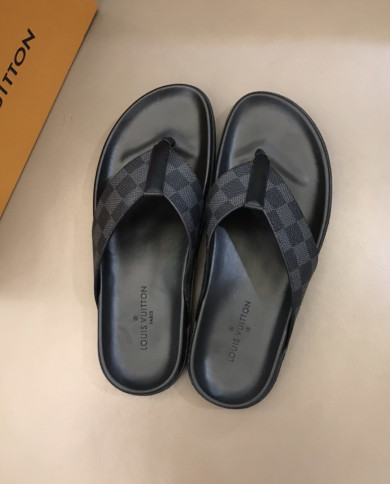 Louis  Vuitton  Men slippers