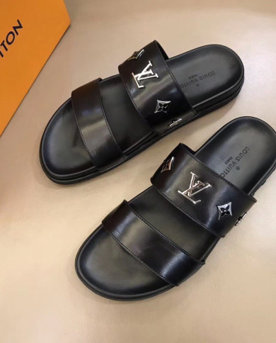 Louis  Vuitton  Men slippers