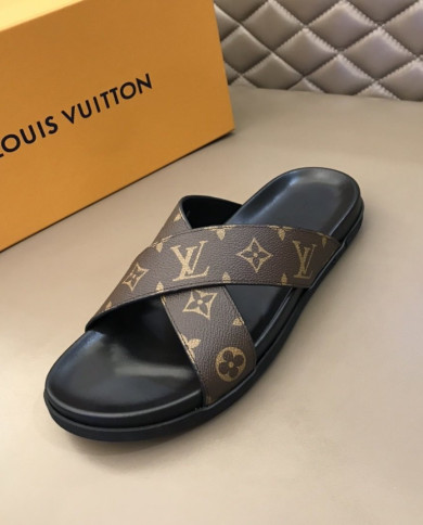 Louis  Vuitton  Men slippers