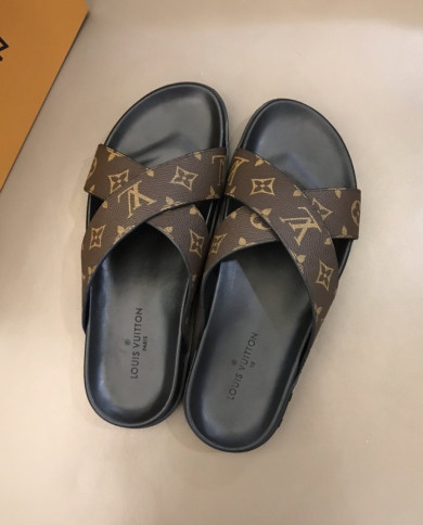 Louis  Vuitton  Men slippers
