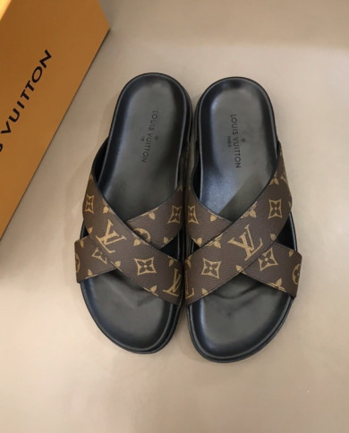 Louis  Vuitton  Men slippers
