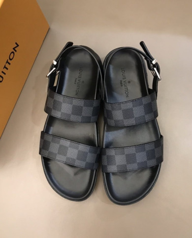 Louis  Vuitton  Men slippers