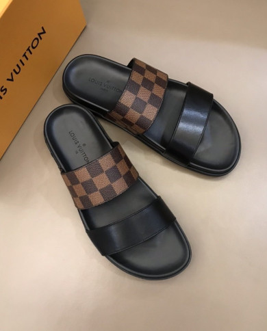 Louis  Vuitton  Men slippers