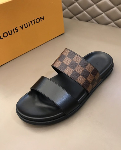 Louis  Vuitton  Men slippers