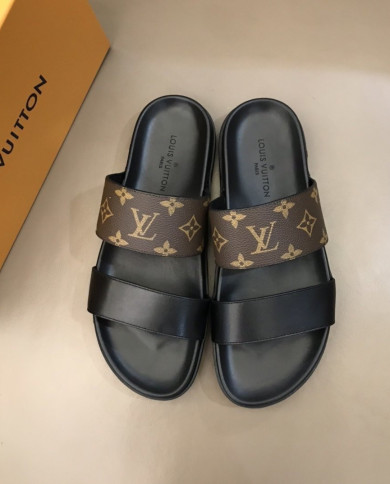 Louis  Vuitton  Men slippers