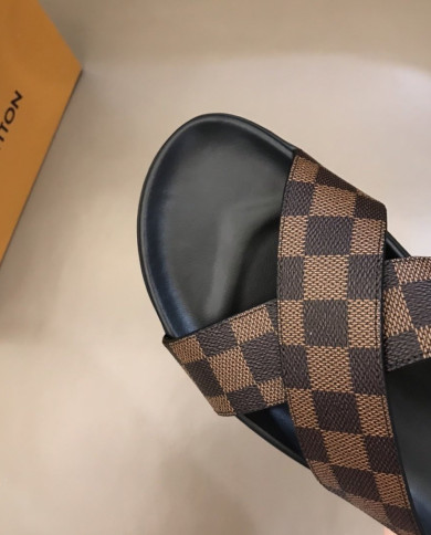 Louis  Vuitton  Men slippers