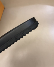 Louis  Vuitton  Men slippers
