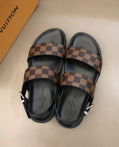 Louis  Vuitton  Men slippers