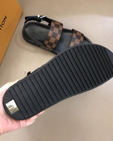 Louis  Vuitton  Men slippers