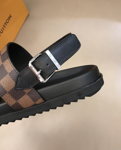 Louis  Vuitton  Men slippers