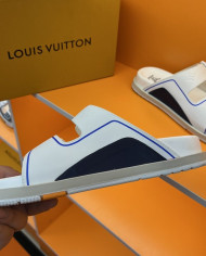 Louis  Vuitton  Men slippers