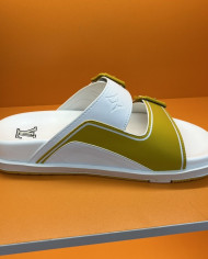 Louis  Vuitton  Men slippers
