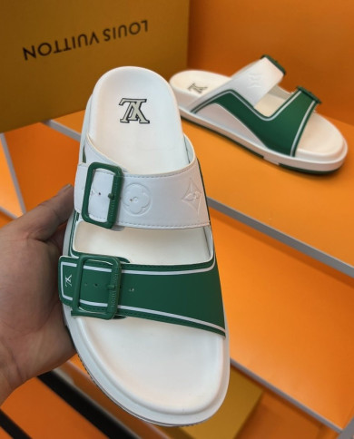 Louis  Vuitton  Men slippers