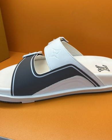 Louis  Vuitton  Men slippers