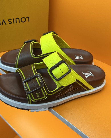 Louis  Vuitton  Men slippers
