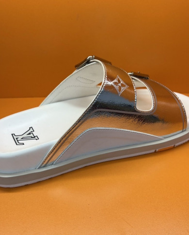 Louis  Vuitton  Men slippers