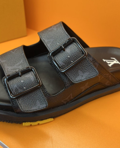 Louis  Vuitton  Men slippers