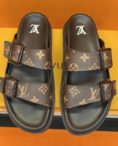 Louis  Vuitton  Men slippers