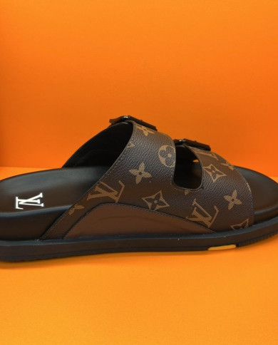 Louis  Vuitton  Men slippers