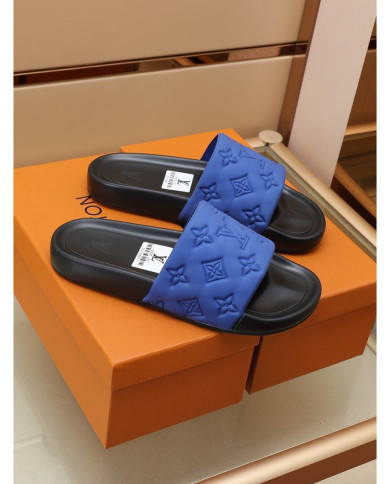Louis  Vuitton  Men slippers