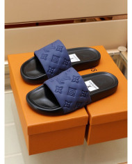 Louis  Vuitton  Men slippers
