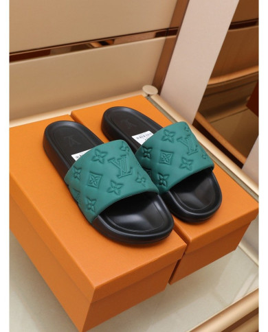 Louis  Vuitton  Men slippers