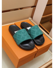 Louis  Vuitton  Men slippers