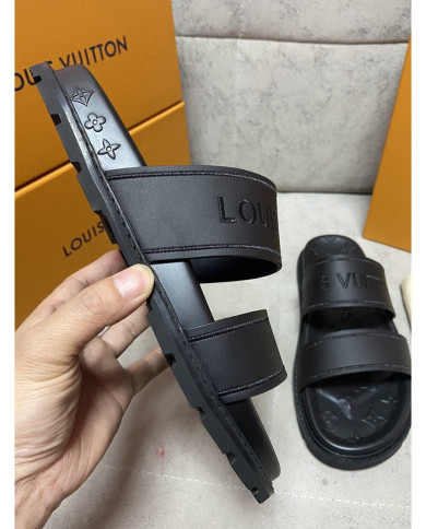 Louis  Vuitton  Men slippers