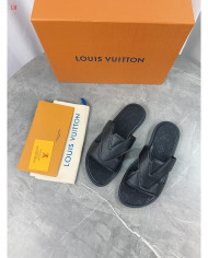 Louis  Vuitton  Men slippers