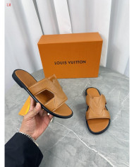 Louis  Vuitton  Men slippers