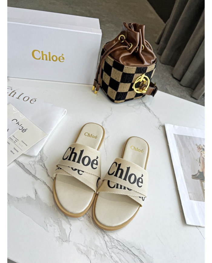 ChIoe  Lady slippers