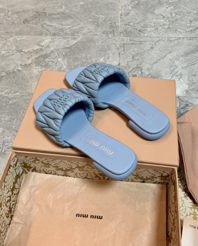 miumiu  Lady slippers