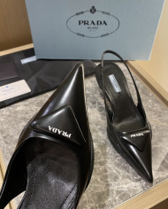 Prada  Lady slippers