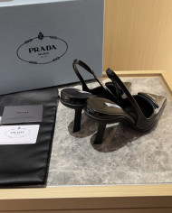 Prada  Lady slippers