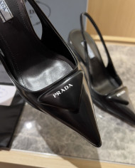 Prada  Lady slippers