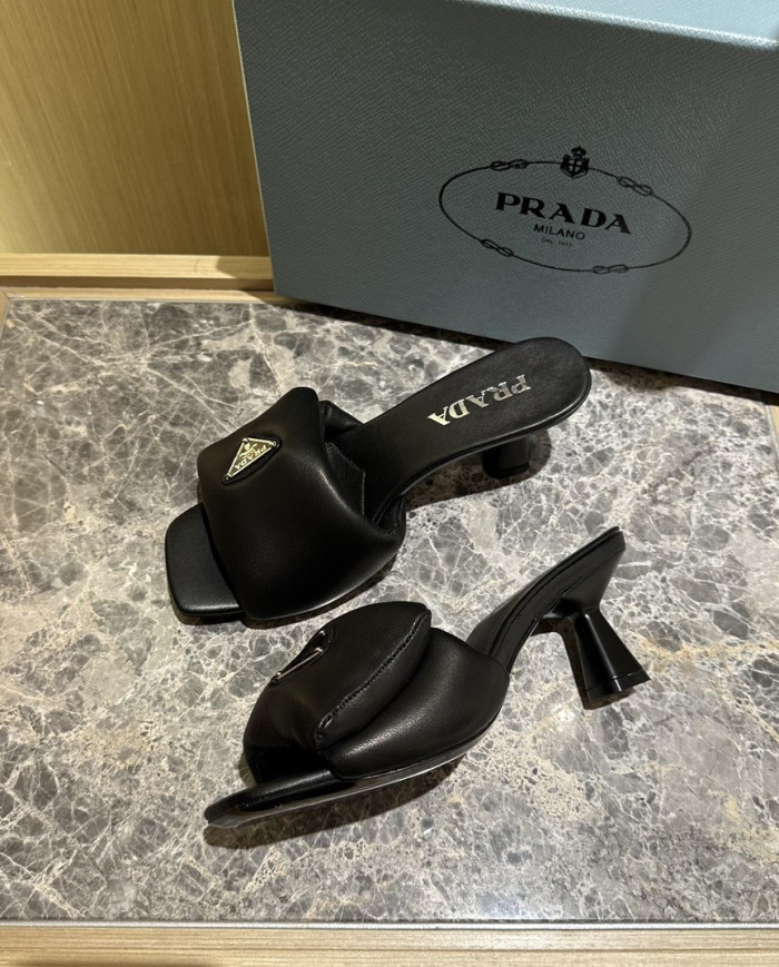 Prada  Lady slippers
