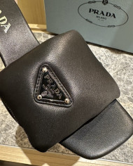 Prada  Lady slippers