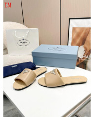 Prada  Lady slippers