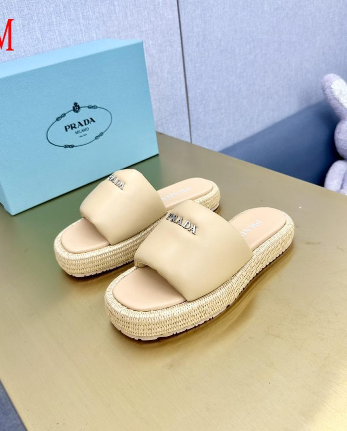 Prada  Lady slippers
