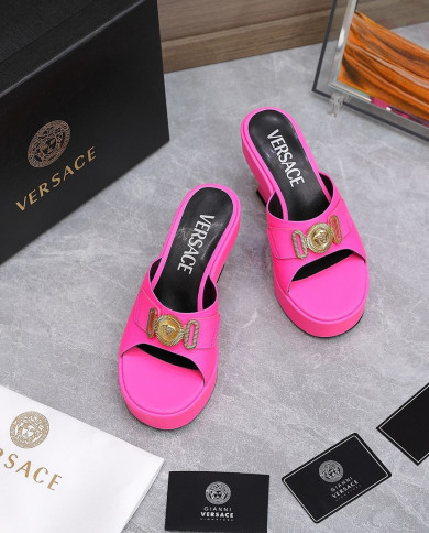 Versace  Lady slippers