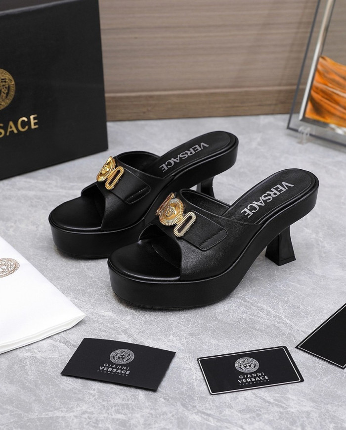 Versace  Lady slippers