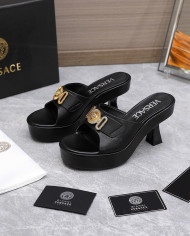 Versace  Lady slippers